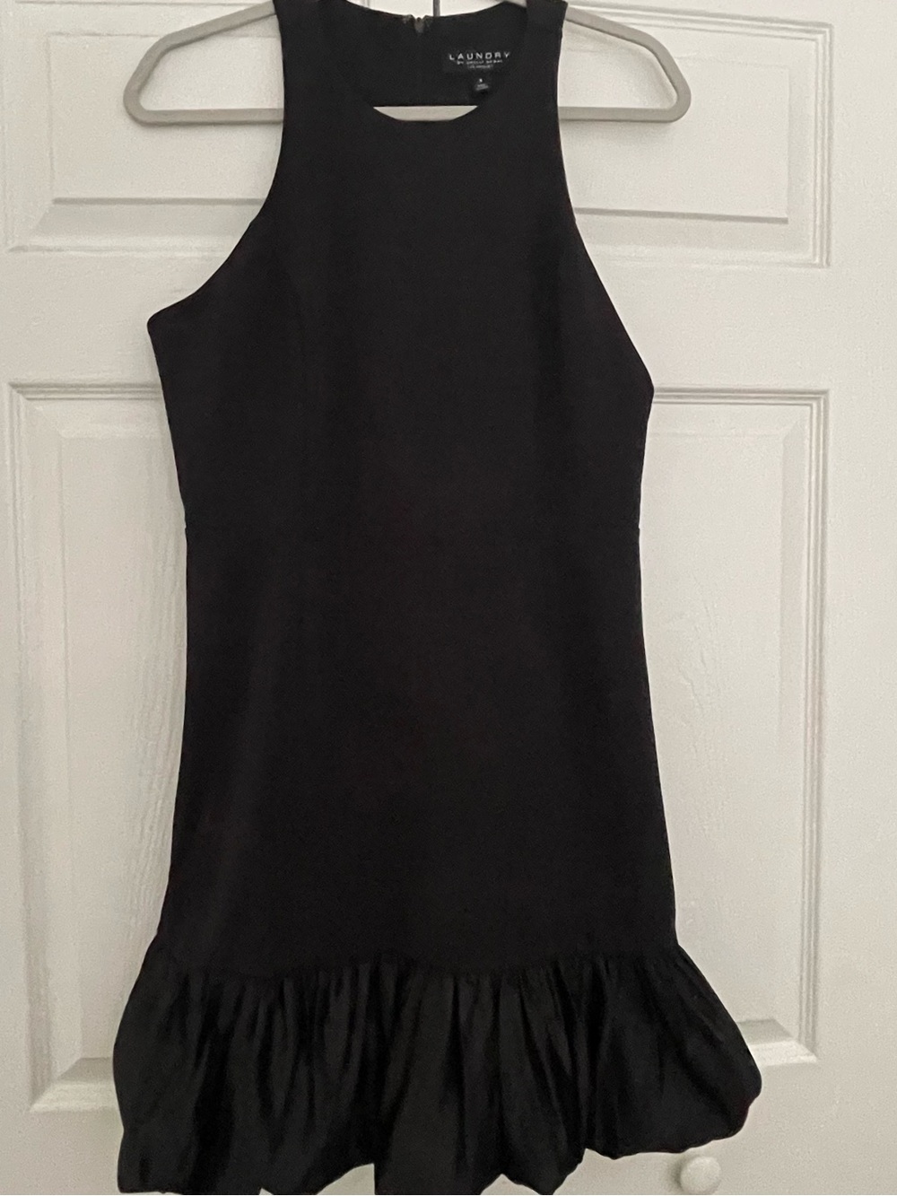 Laundry By Shelli Segal Black Sleeveless Dress with Subtle Scoop Neck